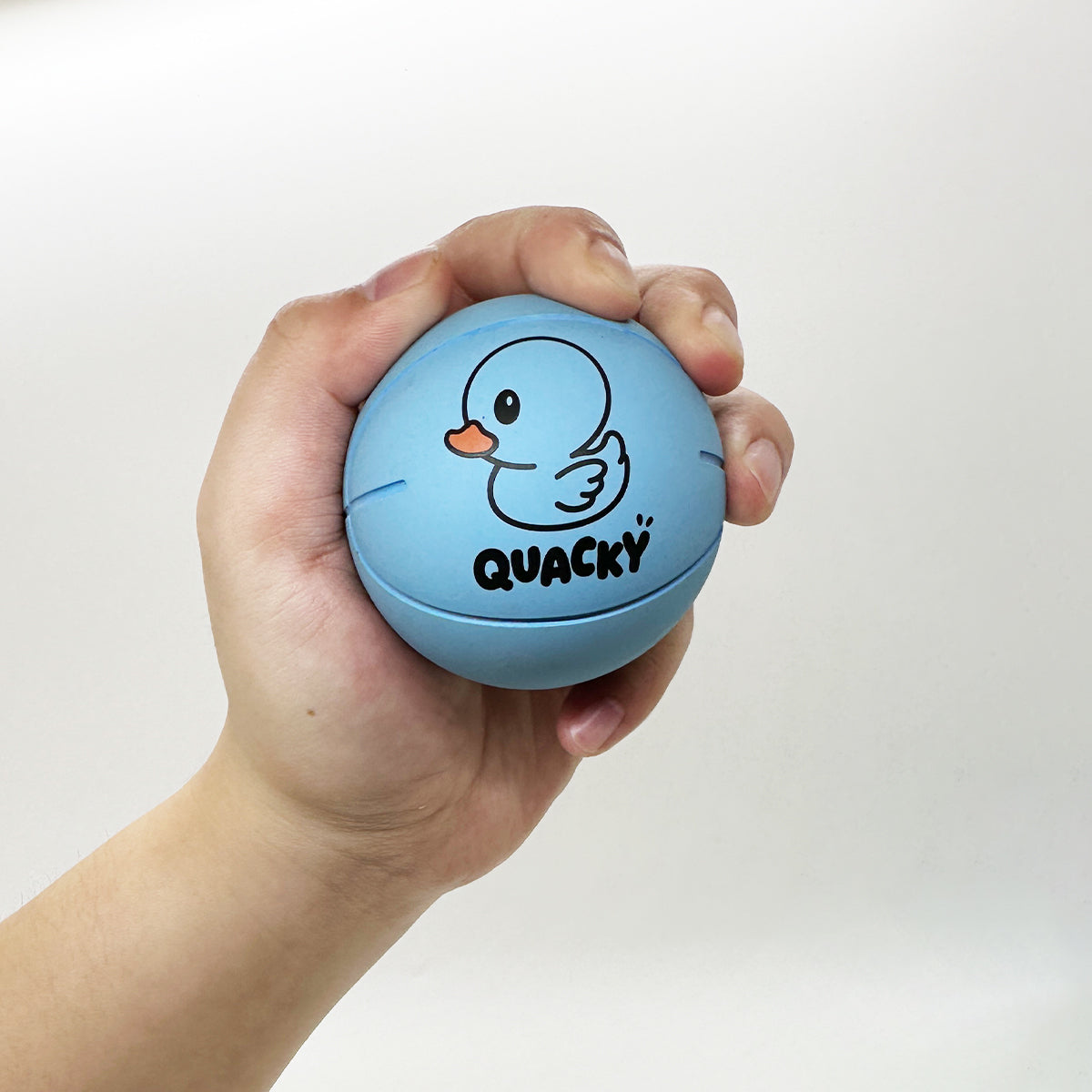 [Pre-order Aug2026 arrival] Quacky Duck Downball (3 colors) w/Display Box