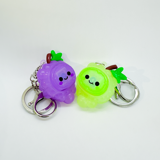 [Pre-order Oct.2026 arrival] Crystal Grape Clicker Keychain (2 styles)