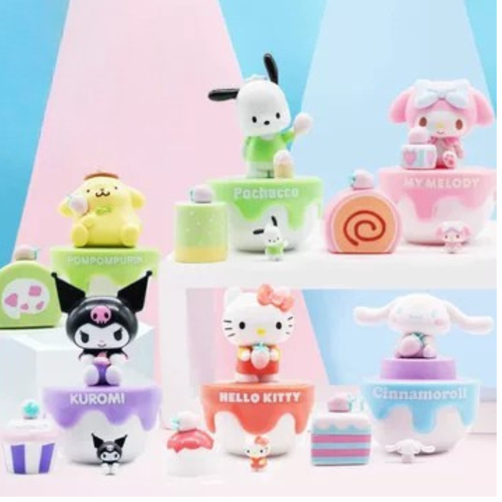 Sanrio Strawberry Cake Surprise Gift Box (6 styles) - Price per piece